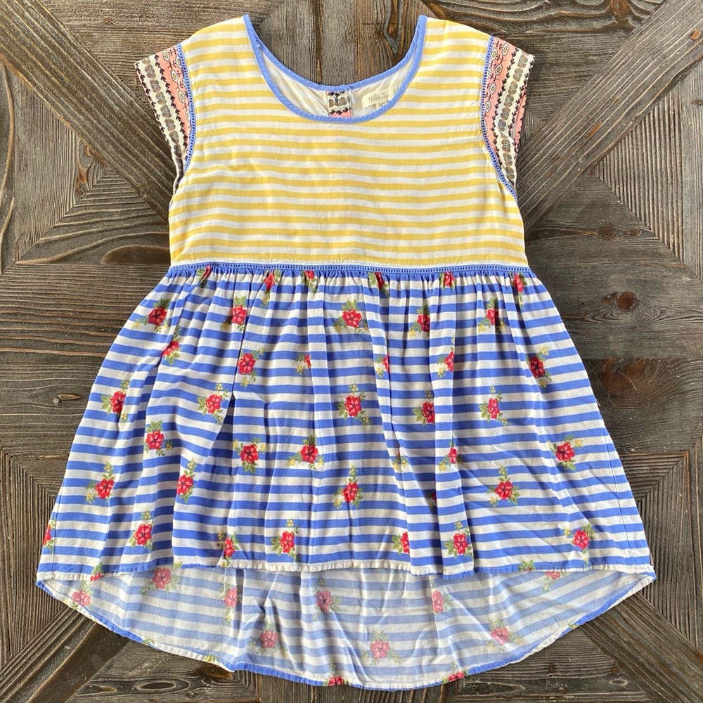 Matilda Jane shirt size M